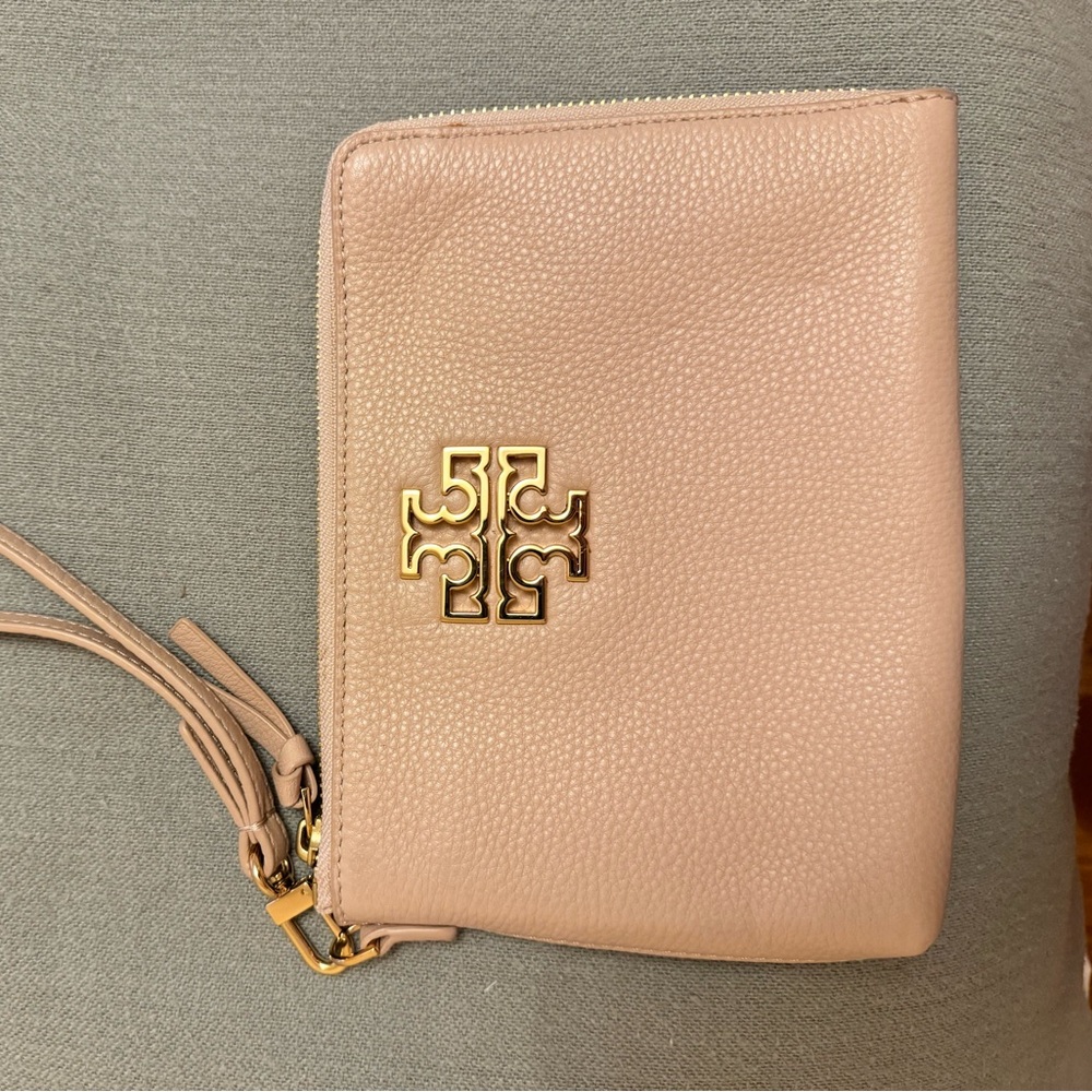 Tory Burch Wristlet